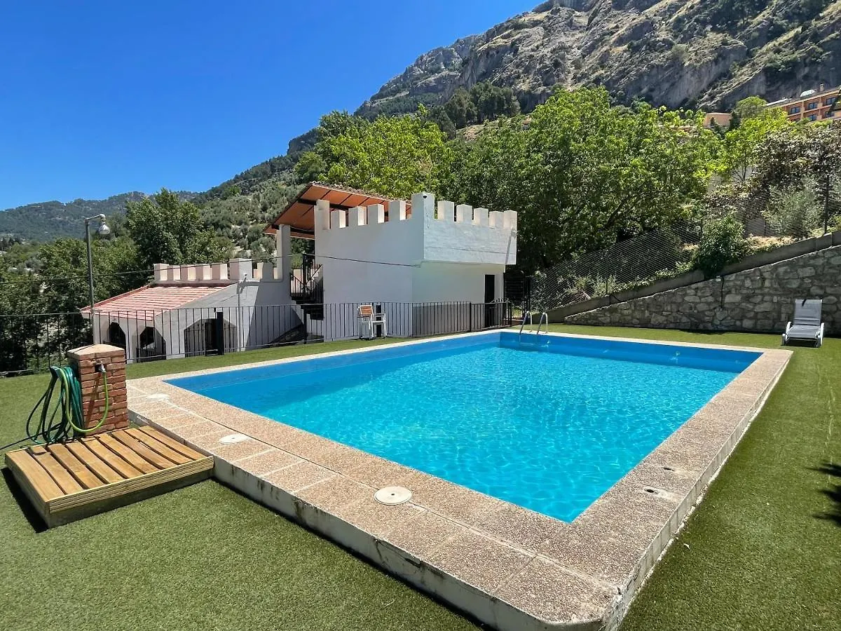 Noviembre La Iruela Villa 0*,